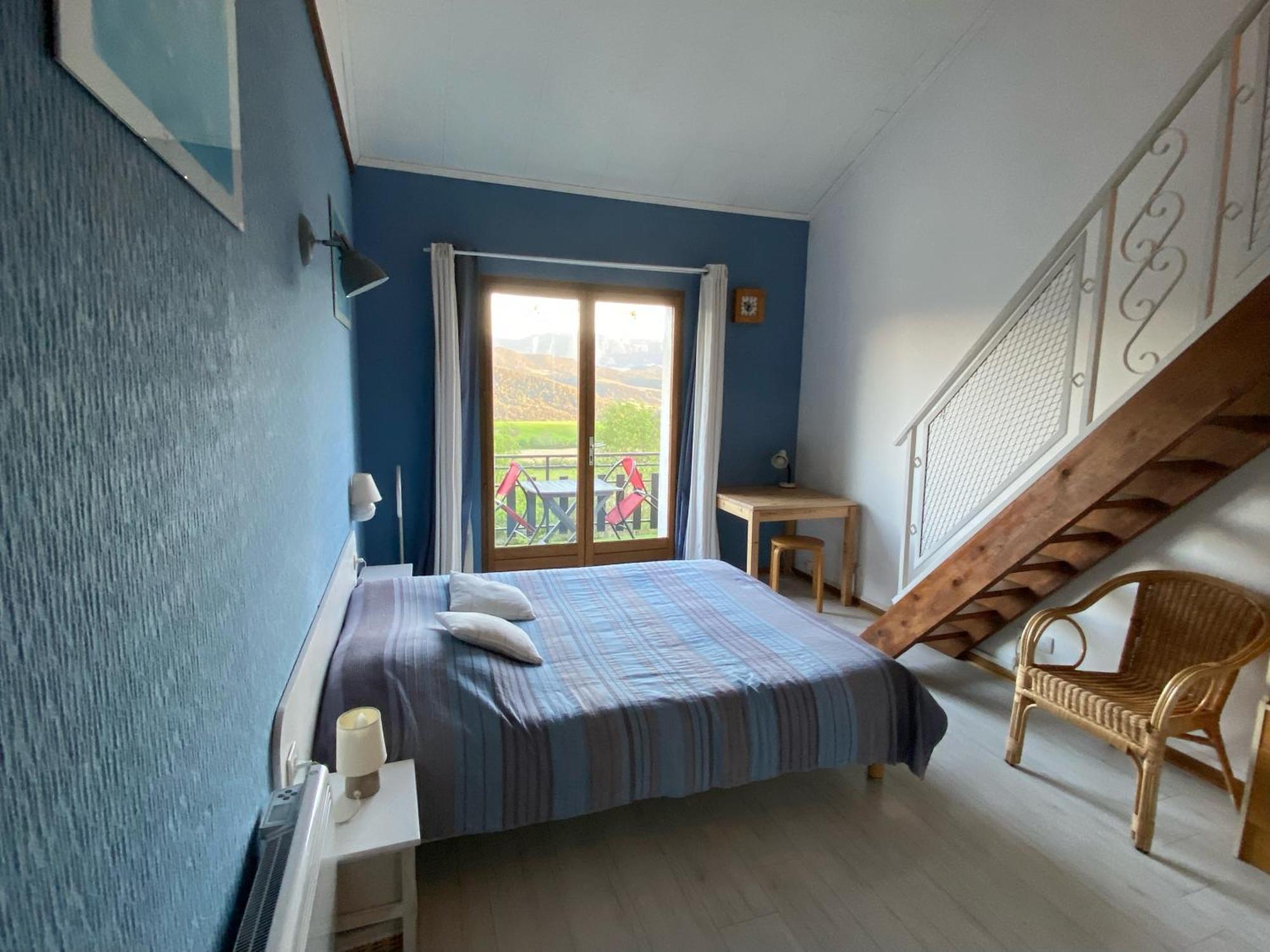 L'Ensoleillee Bed and Breakfast Rosans Exteriör bild
